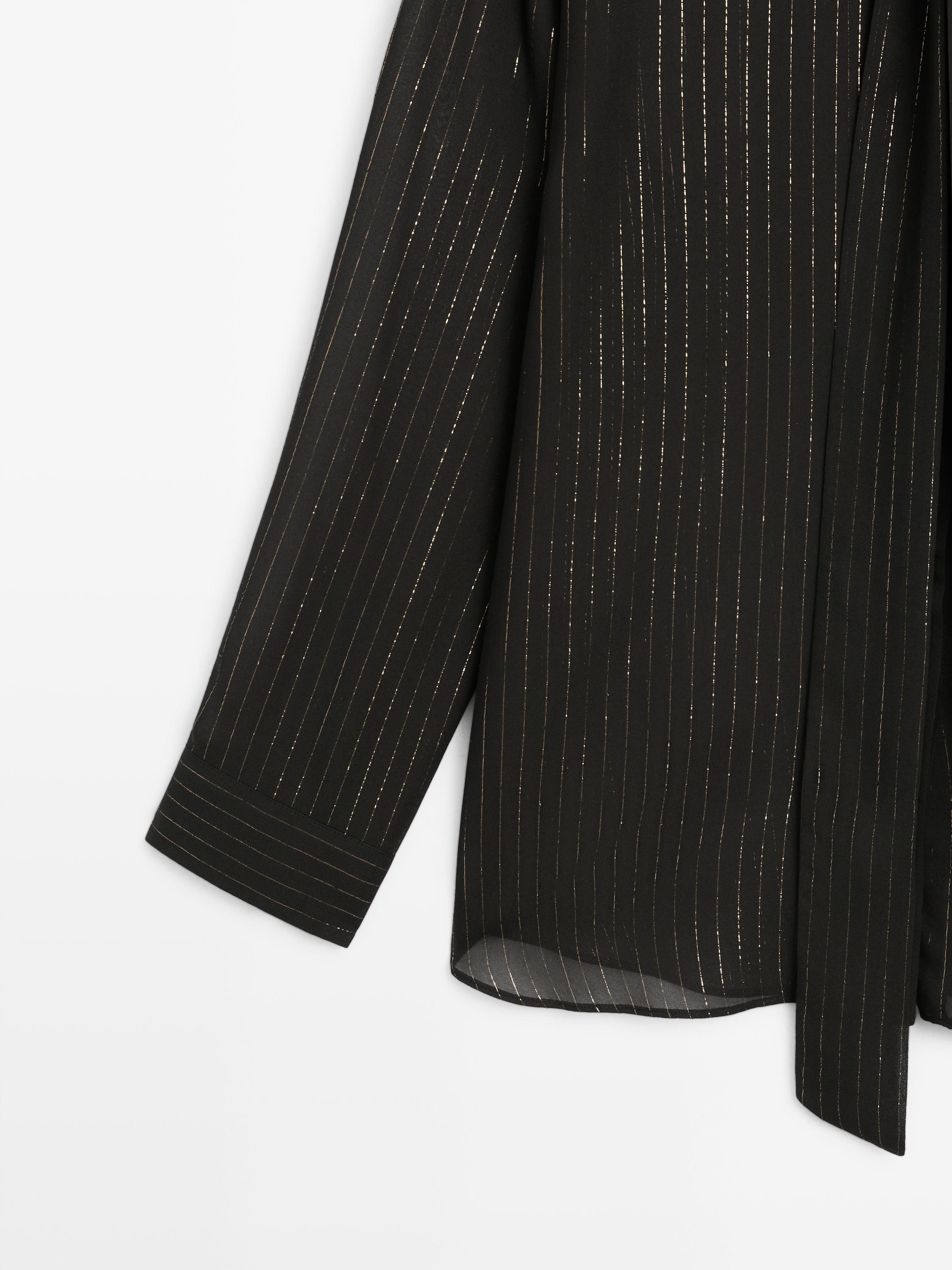 Flowing shirt with scarf collar